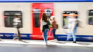 Deutschlandticket im HVV: Scharfe Kritik an teureren Sozial- und Schülertickets