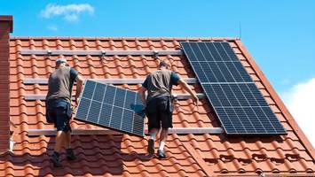 Förderung für Solaranlagen sinkt: Lohnt sich eine Anlage jetzt noch?