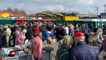 Trödel, Technik und Kuriositäten: Jubiläumsflohmarkt lockt nach Quickborn