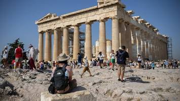 Vor Akropolis-Museum: Grieche sticht mit Messer auf Urlauberpaar ein