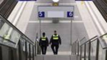 Alkoholverbot an Bahnhöfen: Bahn muss Alkoholverbot laut Polizeigewerkschaft selbst umsetzen