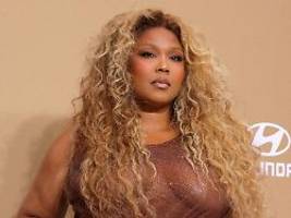 Cover-Shooting als Ansage: Lizzo posiert sexy, dick und fabelhaft in Bademode