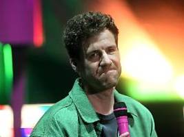 Foto löst Freude aus: Promis gratulieren Luke Mockridge zum Nachwuchs