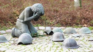 „Trauerndes Kind“: Gestohlene Skulptur ist wieder aufgetaucht