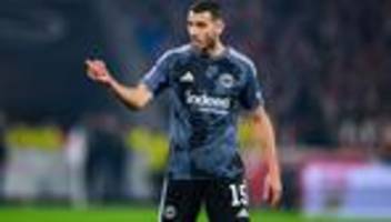 Fußball-Bundesliga: Kein Trainingslager: Vier Spieler sollen Frankfurt verlassen
