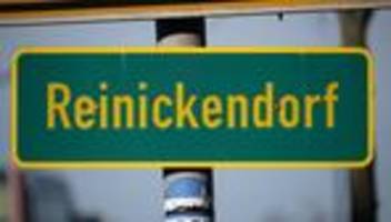 Gedenken: Bodentafel erinnert an Mord durch Neonazis vor 32 Jahren