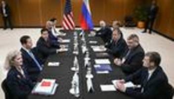 Krieg gegen die Ukraine: Außenminister der USA und Russland haben sich in Manila getroffen