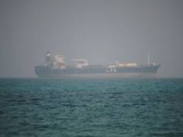 Mit Raketen und Drohnen: Huthi greifen saudi-arabische Öltanker im Roten Meer an