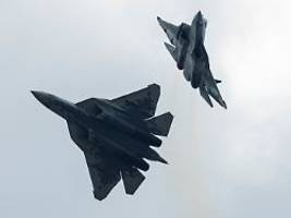 technischer fehler?: russischer kampfjet stürzt bei moskau ab