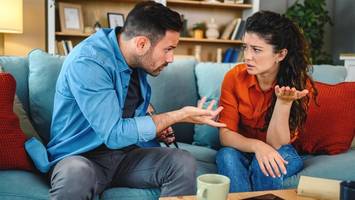 Narzisstischer Vater: So schützen Sie Ihre Kinder – und sich selbst