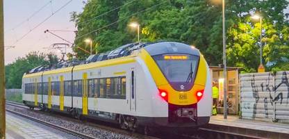 Karlsruhe: Bahnmitarbeiter stürzt aus Zug – Staatsanwaltschaft legt Beschwerde ein