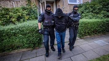 Großrazzia in ganz Hamburg – Hauptverdächtiger Schleuser festgenommen