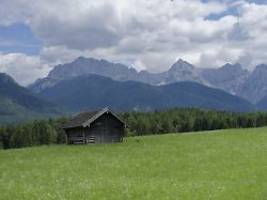 Vor den Augen seiner Ehefrau: Bergsteiger aus Berlin verunglückt in Bayern