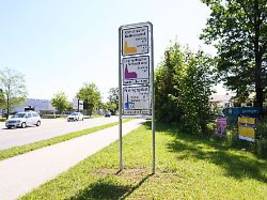 Zeichen der Wertschätzung: Stadt stellt erstmals Hinweisschild für muslimisches Gebet auf