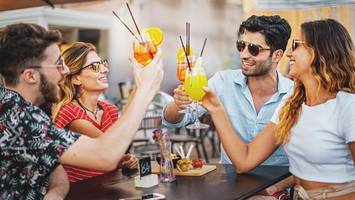 Happy Hour in Winterhude: Diese Bars bieten günstige Cocktails an
