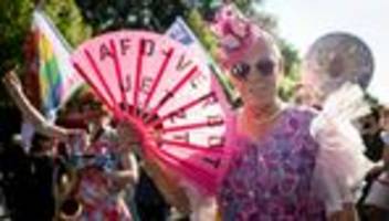 Berliner Christopher Street Day: Hunderttausende zu CSD-Demonstration in Berlin erwartet