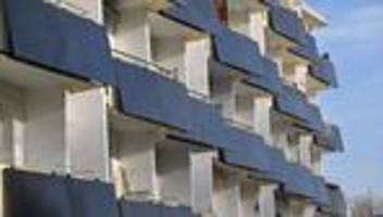 Erneuerbare Energien: Balkonsolaranlagen: Preise sinken, Leistung steigt rasant