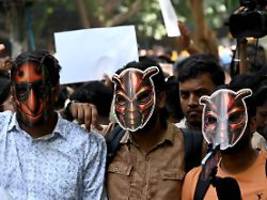 Reaktion auf Studentenproteste: Kakerlaken-Partei drängt Indiens Bildungsminister aus dem Amt