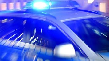 Mann und Frau tot in Brandenburg entdeckt – 80-Jähriger im Krankenhaus