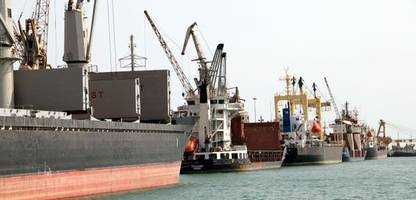 Jemen: Saudi-Koalition bombardiert Huthi-Ziele nach Angriff auf Schiff