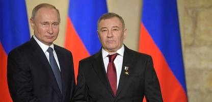 Russland: wie Wladimir Putin es seinen Freunden ermöglichte, den Staat zu plündern