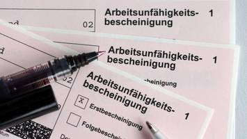 Krankenstand sinkt – doch die Debatte um Attestpflicht wird heftiger