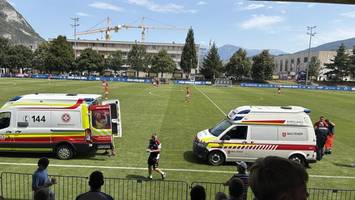 Schreckmoment beim Heidenheim-Test: Mann bricht zusammen – HSV-Arzt hilft mit