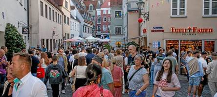 Das sind die Bilder vom Augsburger Altstadtfest 2026.