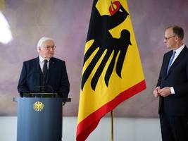 Aktuelles Lexikon: Was ist eine Ministerentlassung?