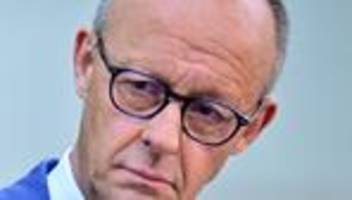 Kabinettsumbildung: Fortschritte bei Personalrochade - Aber Ärger über Merz