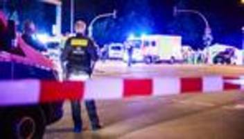 CSD in Berlin: Polizei fahndet nach Tatverdächtigem nach Berliner CSD-Anschlag