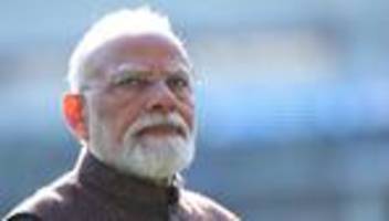 kakerlakenbewegung in indien: narendra modi will indiens bildungssystem reformieren