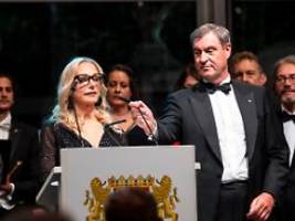 bayreuther festspiele eröffnet: wagner-urenkelin zeigt zum jubiläum klare kante gegen rechts