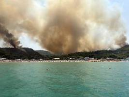 einzig machbare route: adria-urlauber werden wegen waldbrand per schiff evakuiert