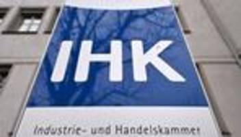 Erneuerbare Energien: IHK: Unternehmen sehen Klimaziel gefährdet