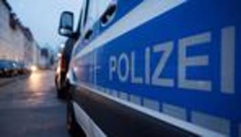 Unfälle: Funkstreifenwagen überschlägt sich auf A 7