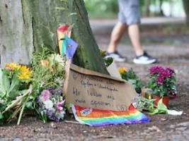 Vier Patienten in der Charité: Schwerverletzten Opfern des CSD-Anschlags geht es besser
