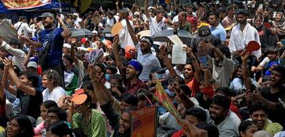 Indien: Kakerlaken-Bewegung erzwingt Reformen nach Zulassungsbetrug im Medizinstudium