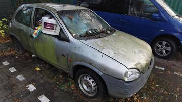 Illegal abgestellte Schrottautos in Pinneberg: Rathaus greift jetzt hart durch