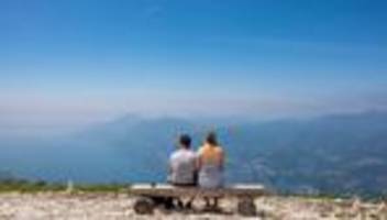für viele unbezahlbar: urlaub für 1,9 millionen menschen in bayern zu teuer