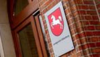 landgericht oldenburg: sechs jahre haft nach fahrt mit kindern gegen baum