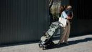 Stiftung Warentest: Stiftung Warentest kritisiert mehrere Kinderwagen wegen Weichmachern