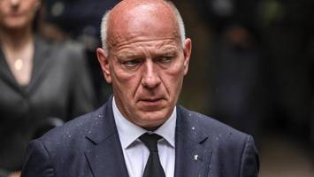 csd-attentäter: fußfessel wäre bereits möglich gewesen – warum trug er keine?