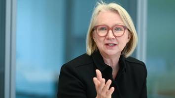 KI: Wirtschaftsweise Schnitzer fordert mehr Unabhängigkeit von USA und China
