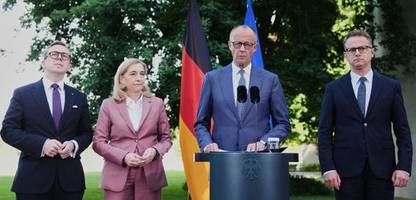 friedrich merz: sie haben beim personalumbau den Überblick verloren? hier entlang