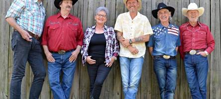 Rentnerband mit coolem Country-Sound: die „Why Not Band“