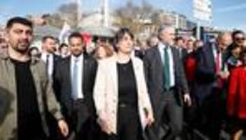 Sinem Dedetaş: Bürgermeisterin in Istanbuler Bezirk Üsküdar festgenommen