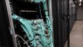 Künstliche Intelligenz: Mitarbeiter von KI-Unternehmen fordern Regulierung der Technologie