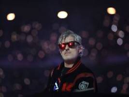 untersuchung eingeleitet: dj kavinsky tot in seiner pariser wohnung aufgefunden