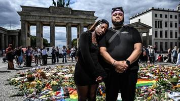Ausgerechnet Berlin: Warum der CSD-Anschlag zwei Londoner besonders erschüttert
